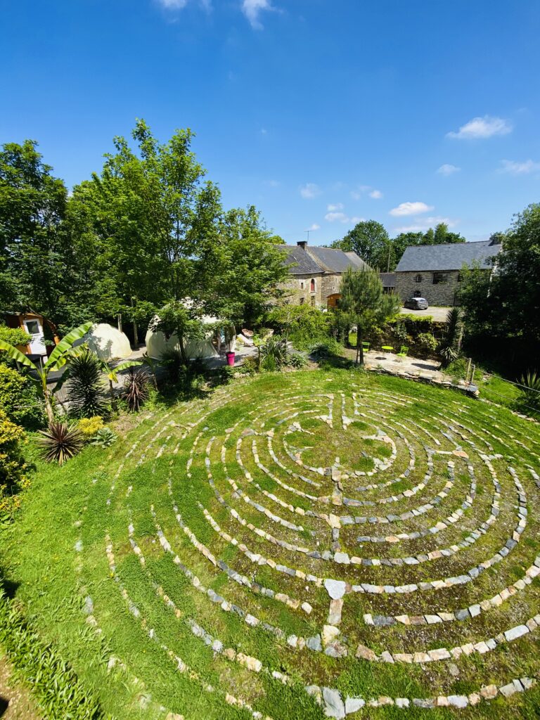Le Jardin Zen du Quistillic in the heart of Brittany: Feng Shui training, spiritual retreats, team building, hire and exclusive use, a SACRED PLACE