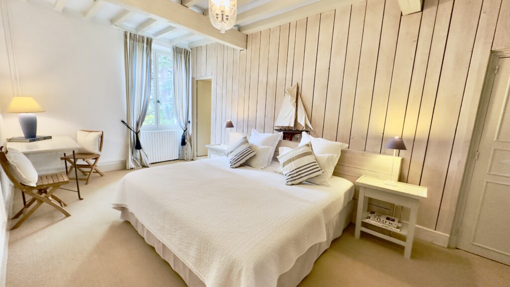 Chateau de Lassalle- Idyllic French château surrounded by rolling hills in South West France