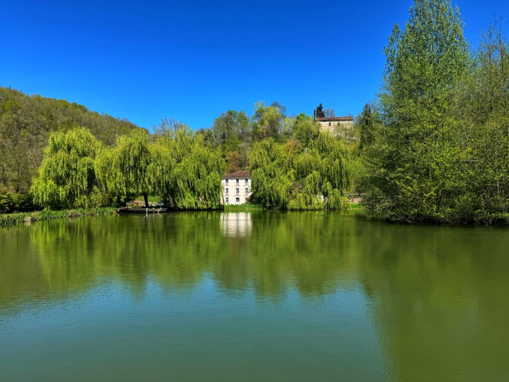 Shanti Lake – Lieu de stages et retraites en Ariège